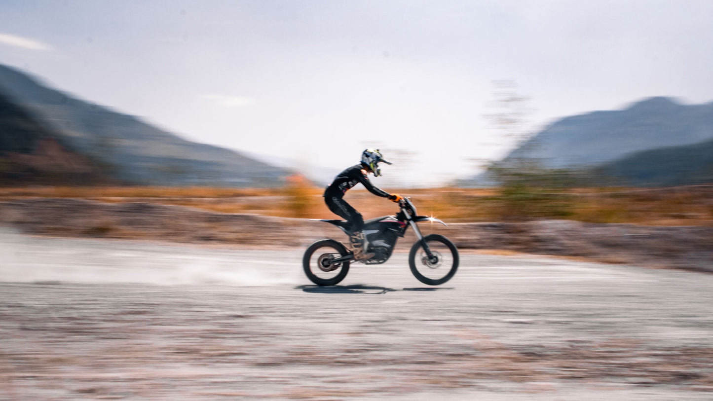 72V High Pro 12kW Electric Dirt Bike | 77 MPH, 50Ah Battery, 4-Speed Manual